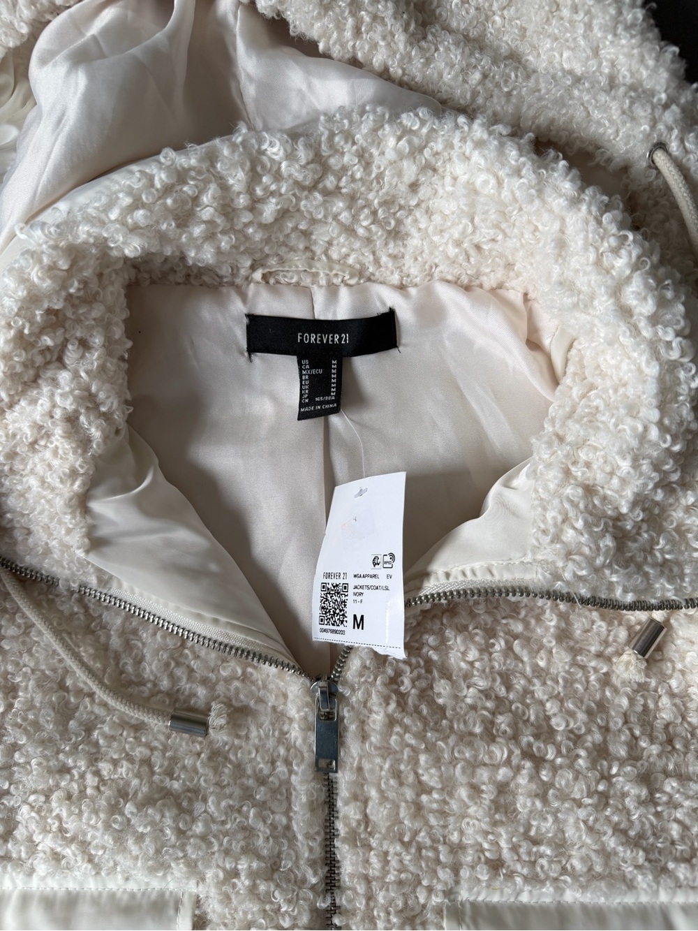 Forever 21 Cream Sherpa Women’s Hooded Cropped Jacket Size M NWT - Picture 2 of 7